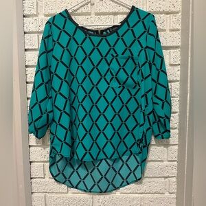 Signature Studio Teal and Black Patterned Blouse with Back Zipper Detail